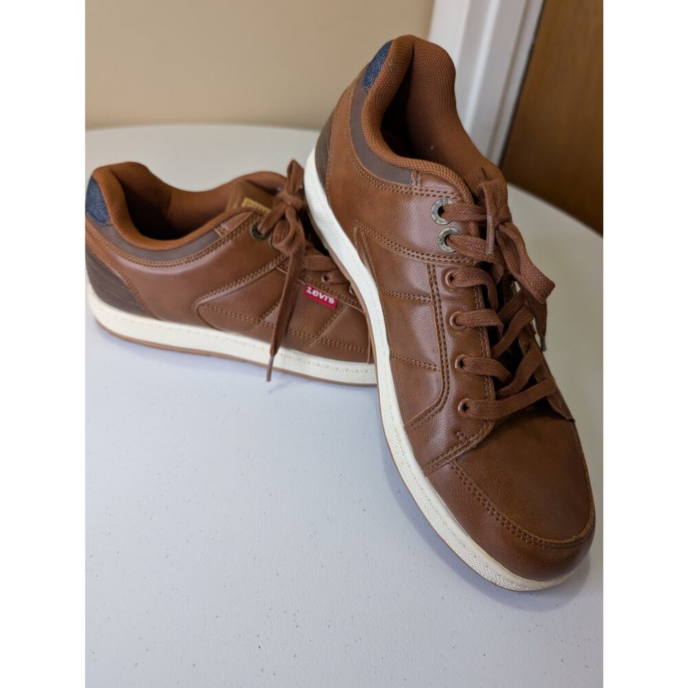 Levi's leather sneakers